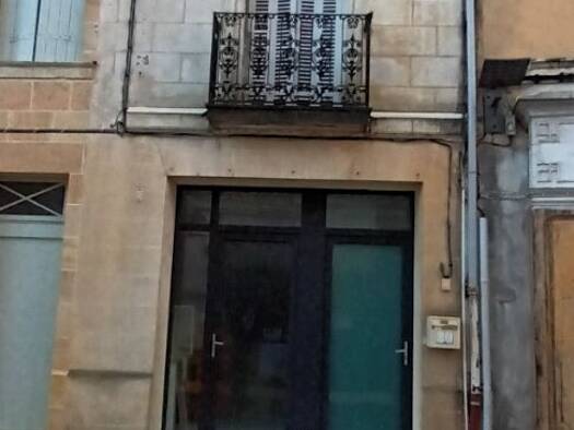 Immeuble à vendre 160 200 € 110 m² Lesparre-Médoc 33340