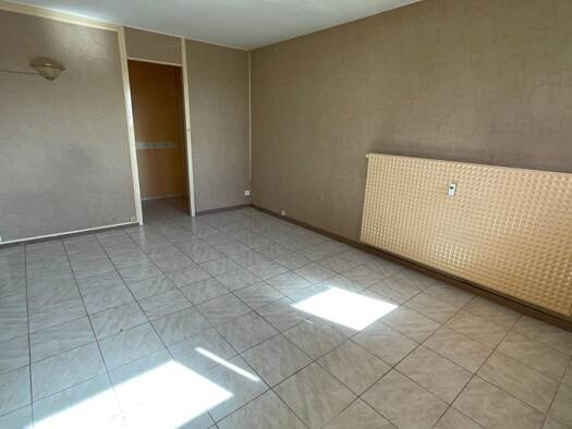 Appartement à vendre 39 900 € 2 pièces 1 chambre 37 m² Gibjoncs Bourges 18000