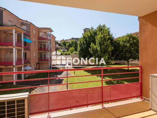 Appartement à vendre 125 000 € 3 pièces 2 chambres 74,26 m² Étage 1/3 Firmi 12300