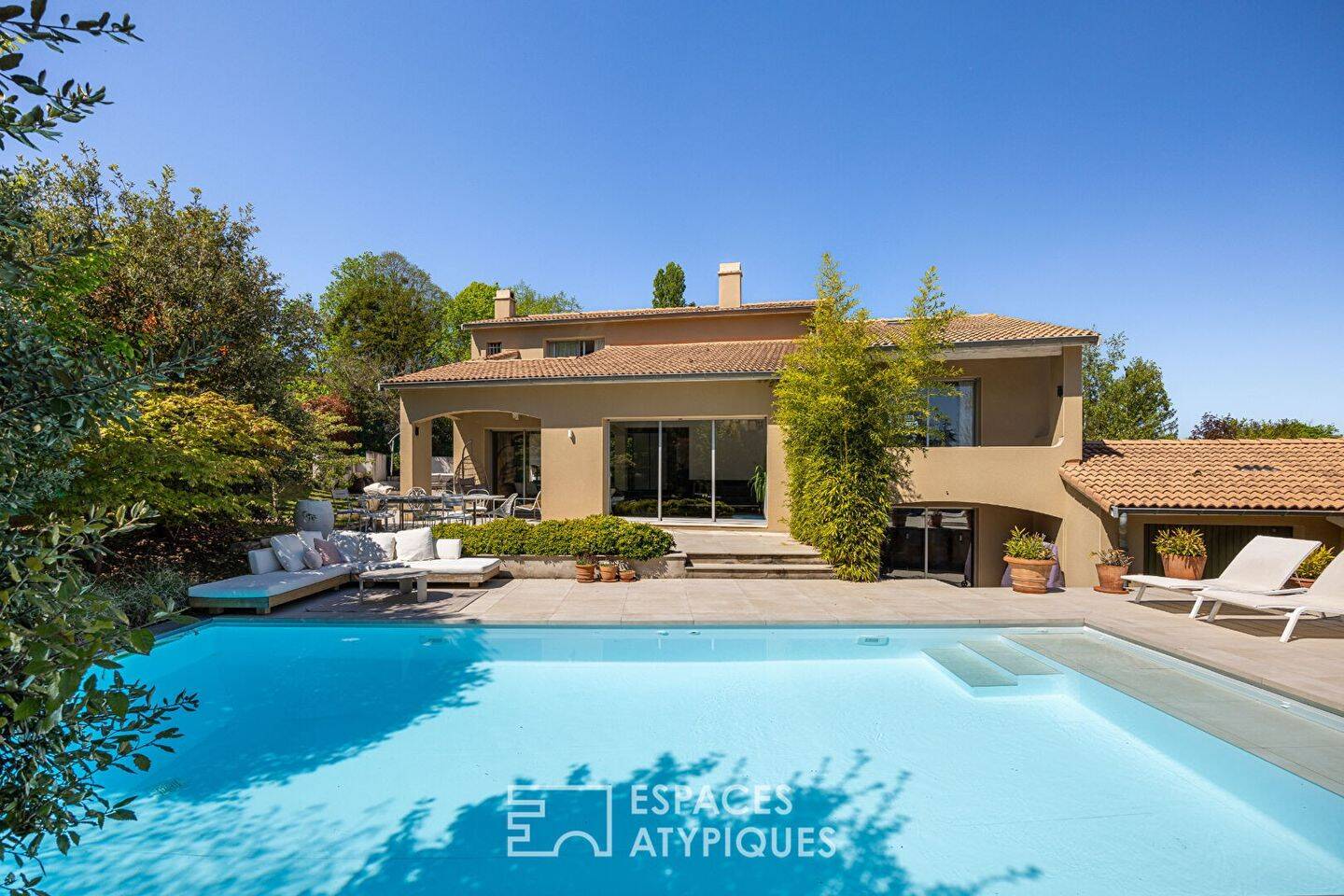 Maison à vendre, 215m², SAINT GENIS LAVAL