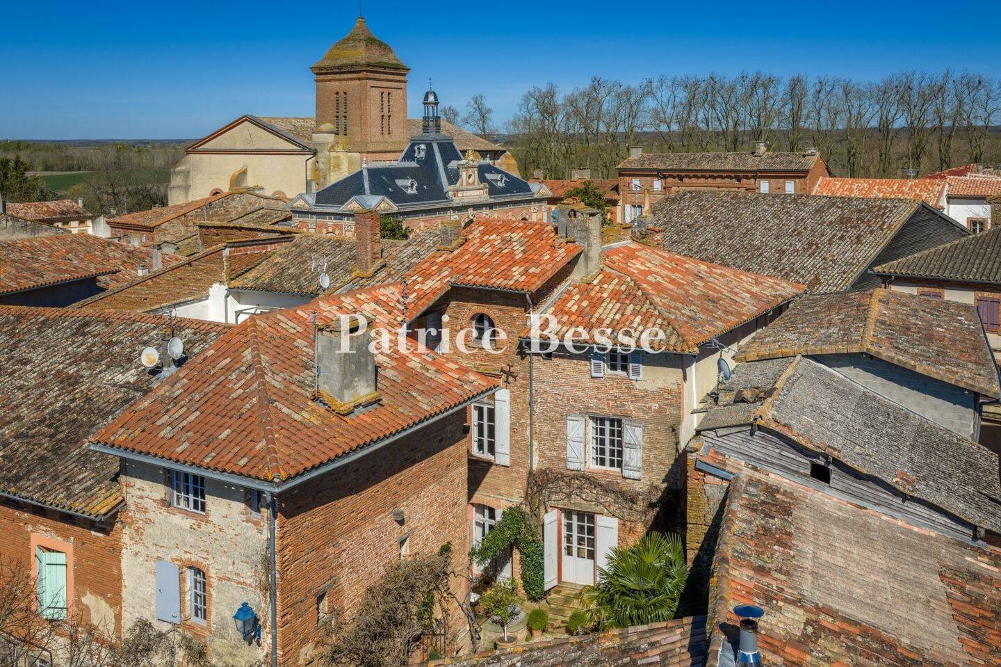 Maison à vendre, 392m², VERDUN SUR GARONNE