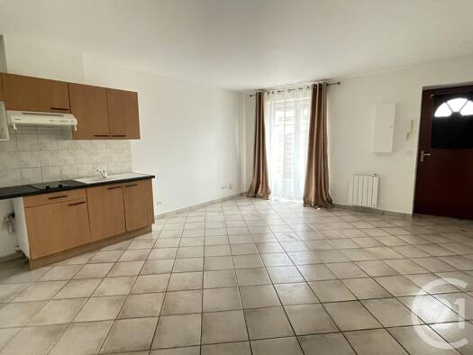 Appartement à louer 835 € 2 pièces 1 chambre 39,7 m² RDC Bougival 78380
