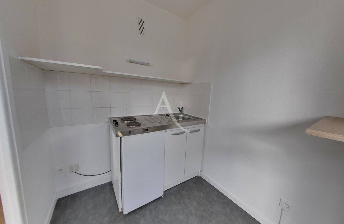 Maison à louer, 28m², SAINT MAUR DES FOSSES