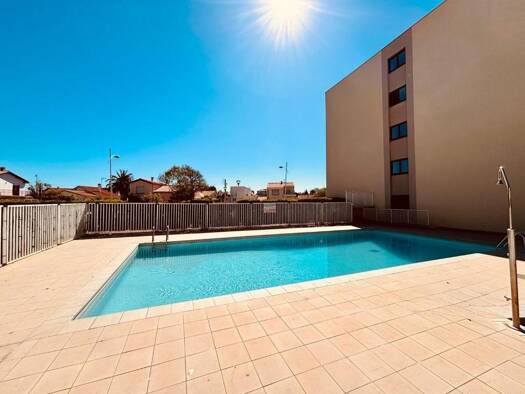 Triplex à louer 450 € 1 pièce 24 m² Étage 3/4 Plage Centre Canet en Roussillon 66140