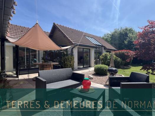 Maison à vendre 383 000 € 6 pièces 4 chambres 210 m² 1 725 m² de terrain Bourseville 80130