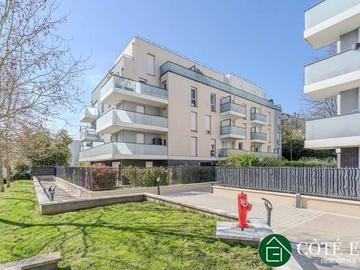 Appartement à vendre 194 000 € 2 pièces 1 chambre 42 m² 4 étages Ouest Sud Thorigny sur Marne 77400