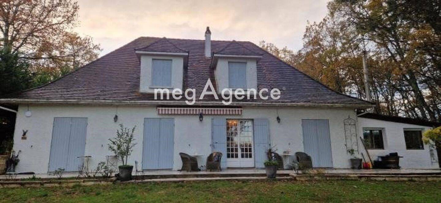 Maison à vendre, 205m², PORT SAINTE FOY ET PONCHAPT