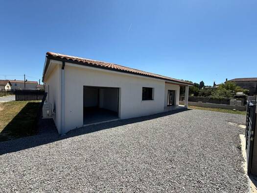 Maison à vendre 249 576 € 6 pièces 4 chambres 144 m² 1 222 m² de terrain Crouin Cognac 16100