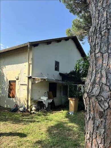 Maison à vendre 149 000 € 6 pièces 4 chambres 162 m² 1 322 m² de terrain St Denis de Pile 33910