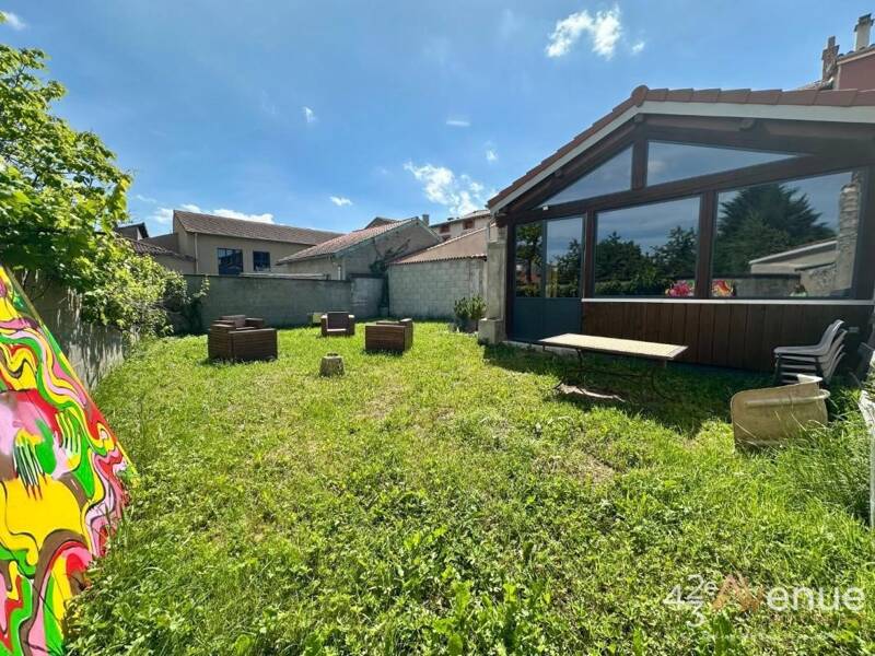 Maison à vendre, 173m², SURY LE COMTAL