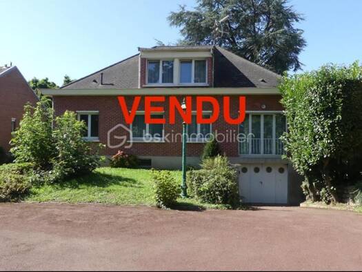 Maison de plain-pied à vendre 229 000 € 7 pièces 3 chambres 122 m² Cantin 59169