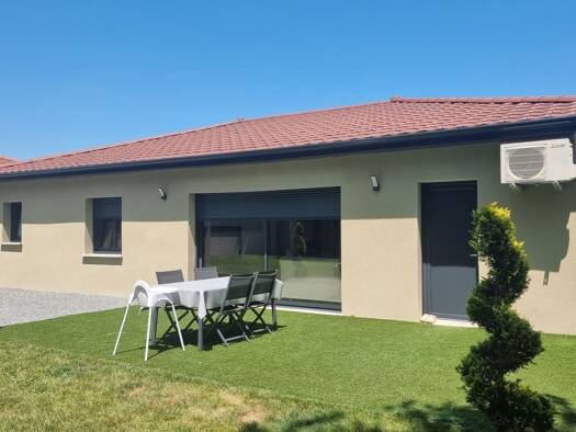 Maison à vendre 259 900 € 4 pièces 3 chambres 112 m² 727 m² de terrain Briennon 42720