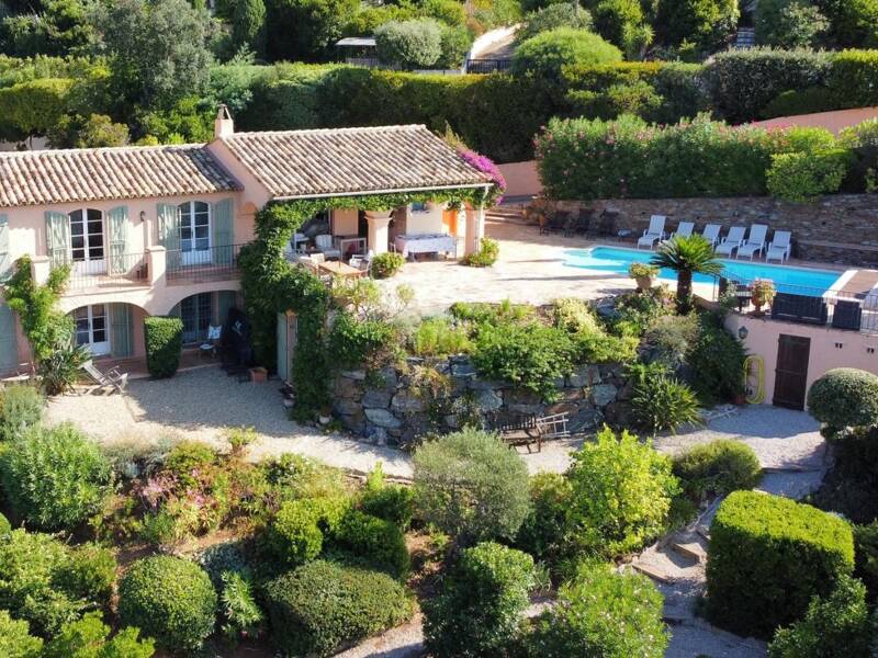 Maison à vendre, 160m², LA CROIX VALMER