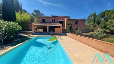 Villa à vendre 625 000 € 5 pièces 4 chambres 144 m² 6 000 m² de terrain Le Beausset 83330