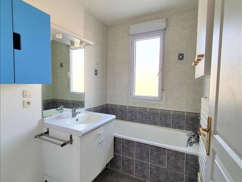 Maison à louer, 72m², SAINT GENIS POUILLY