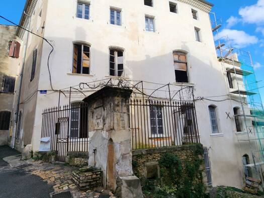 Immeuble à vendre 263 750 € 403 m² Centre Ville Pont-Saint-Esprit 30130