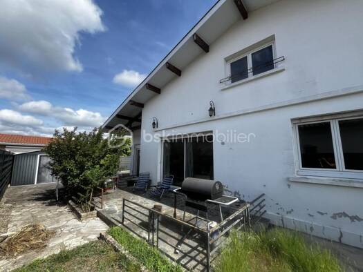Maison de plain-pied à vendre 277 000 € 4 pièces 3 chambres 115 m² 785 m² de terrain Ecarts Nord Saint-Paul-lès-Dax 40990