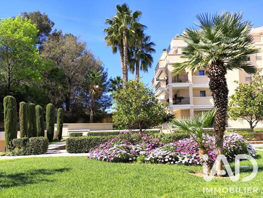 Appartement à vendre 330 000 € 2 pièces 1 chambre 46,45 m² Étage 4/4 Riondet Hyères 83400