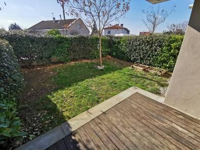 Appartement à louer - Neuf 570 € 2 pièces 1 chambre 40 m² RDC/2 Centre Castelginest 31780