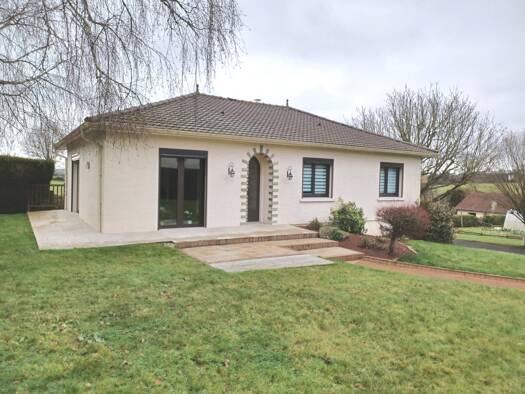 Maison de plain-pied à vendre 157 500 € 5 pièces 4 chambres 104 m² 1 943 m² de terrain Cirières 79140