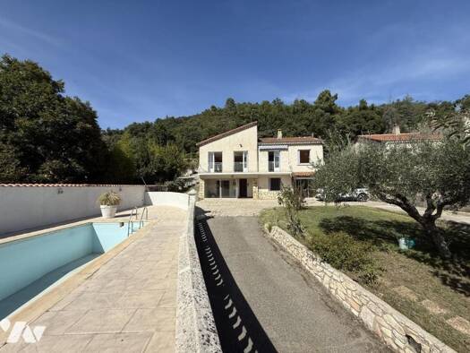 Maison à vendre 335 000 € 4 pièces 3 chambres 135 m² 2 600 m² de terrain St Laurent du Pape 07800