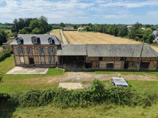 Ferme à vendre 317 000 € 5 pièces 4 chambres 140 m² 37 408 m² de terrain La Lande-Saint-Léger 27210