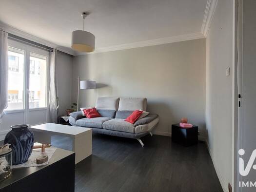 Appartement à vendre 143 000 € 3 pièces 2 chambres 56,81 m² Étage 2/4 Allies-Clos d'Or Grenoble 38100