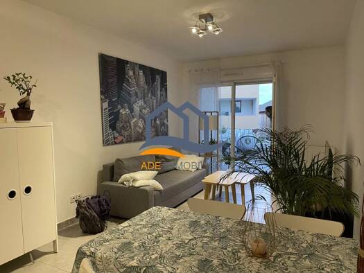 Appartement à vendre 250 000 € 2 pièces 1 chambre 52 m² Étage 1/1 Éguilles 13510