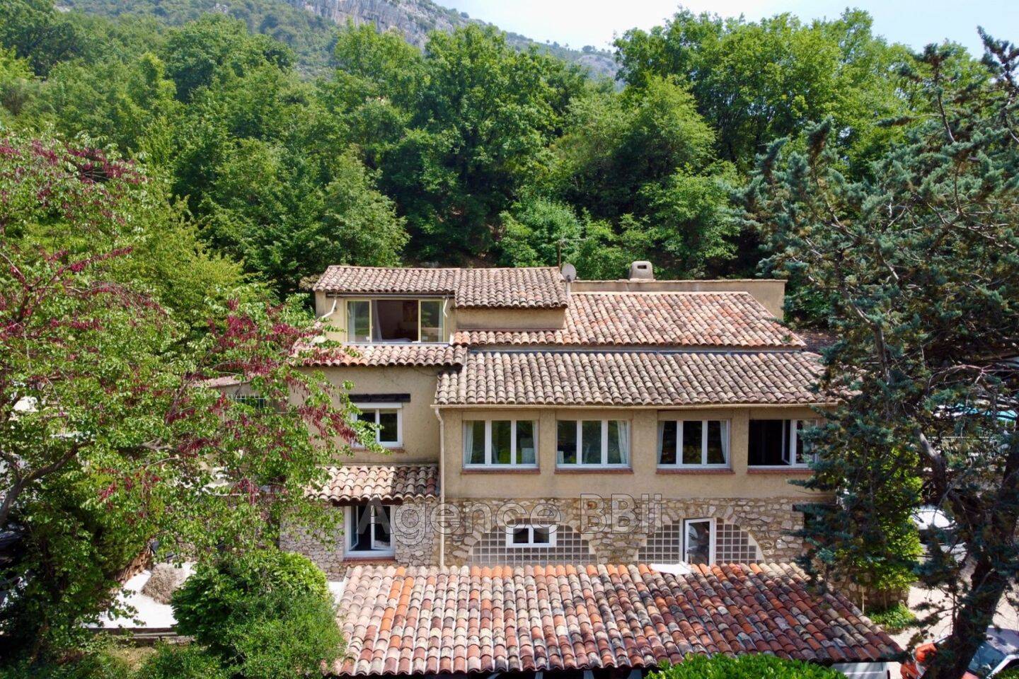 Maison à vendre, 276m², TOURRETTE LEVENS