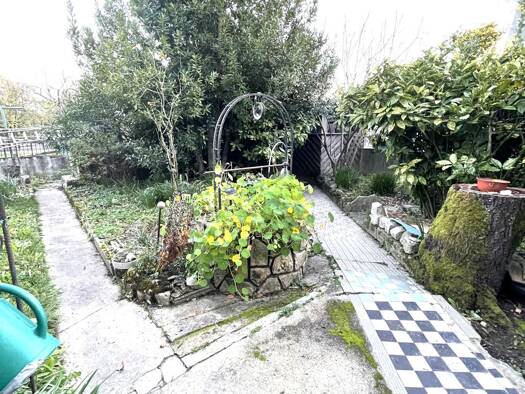Appartement à vendre 149 000 € 3 pièces 2 chambres 70,12 m² Étage 1/3 Échirolles 38130