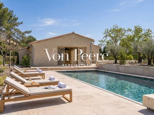 Maison à vendre 4 850 000 € 12 pièces 6 chambres 480 m² 1 597 m² de terrain Paradou 13520