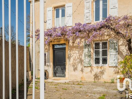 Maison à vendre 680 000 € 8 pièces 6 chambres 256 m² 3 688 m² de terrain Aouste-sur-Sye 26400