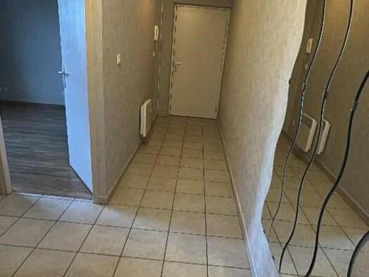 Appartement à louer 685 € 2 pièces 1 chambre 43,6 m² 1er étage Anse 69480