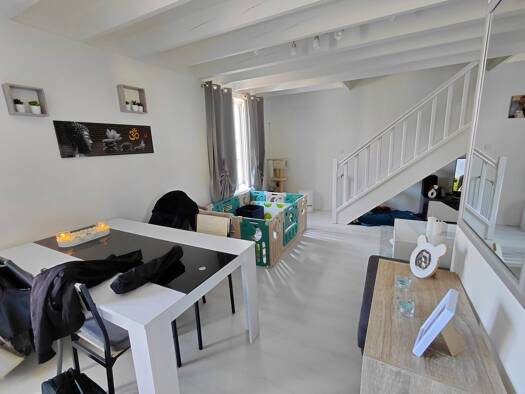 Appartement à vendre 89 000 € 3 pièces 2 chambres 82,5 m² RDC Firminy 42700