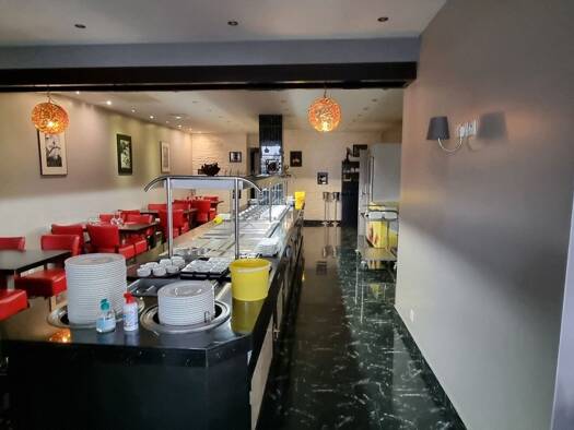 Local commercial à louer 2 000 € 173 m² de surface de vente divisible Croix 59170