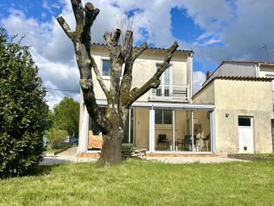 Maison à vendre 164 300 € 5 pièces 3 chambres 73 m² 305 m² de terrain Cognac 16100