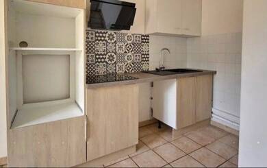 Appartement à louer 508 € 3 pièces 2 chambres 53 m² Cruas 07350