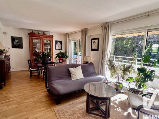 Appartement à vendre 199 000 € 4 pièces 2 chambres 70 m² Étage 1/3 Beausoleil Combs-la-Ville 77380