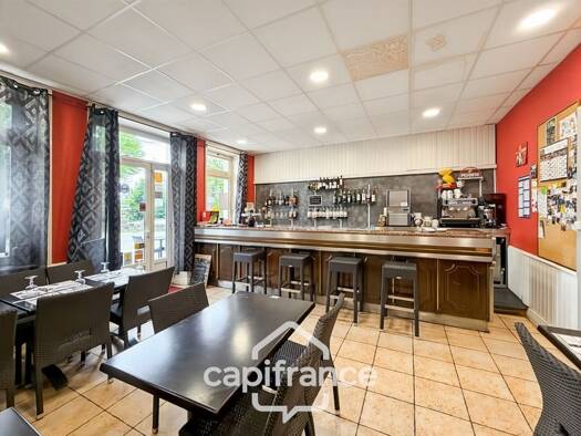 Restaurant à vendre Fonds de commerce 112 000 € 179 m² d'espace de restauration Salaise-sur-Sanne 38150