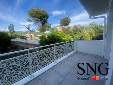 Appartement à louer 657 € 2 pièces 1 chambre 41,5 m² 2ème étage Billette-La Foux Teissonniere Draguignan 83300