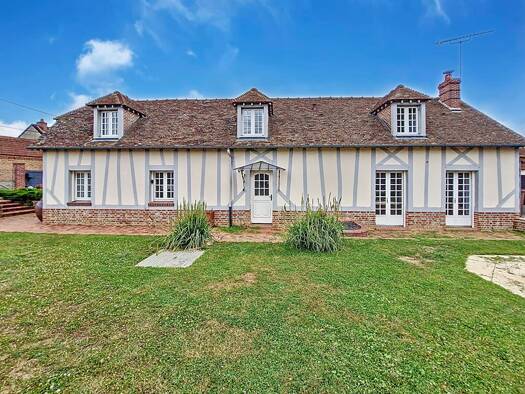 Maison à vendre 325 400 € 6 pièces 4 chambres 145 m² 940 m² de terrain Les Thilliers en Vexin 27420