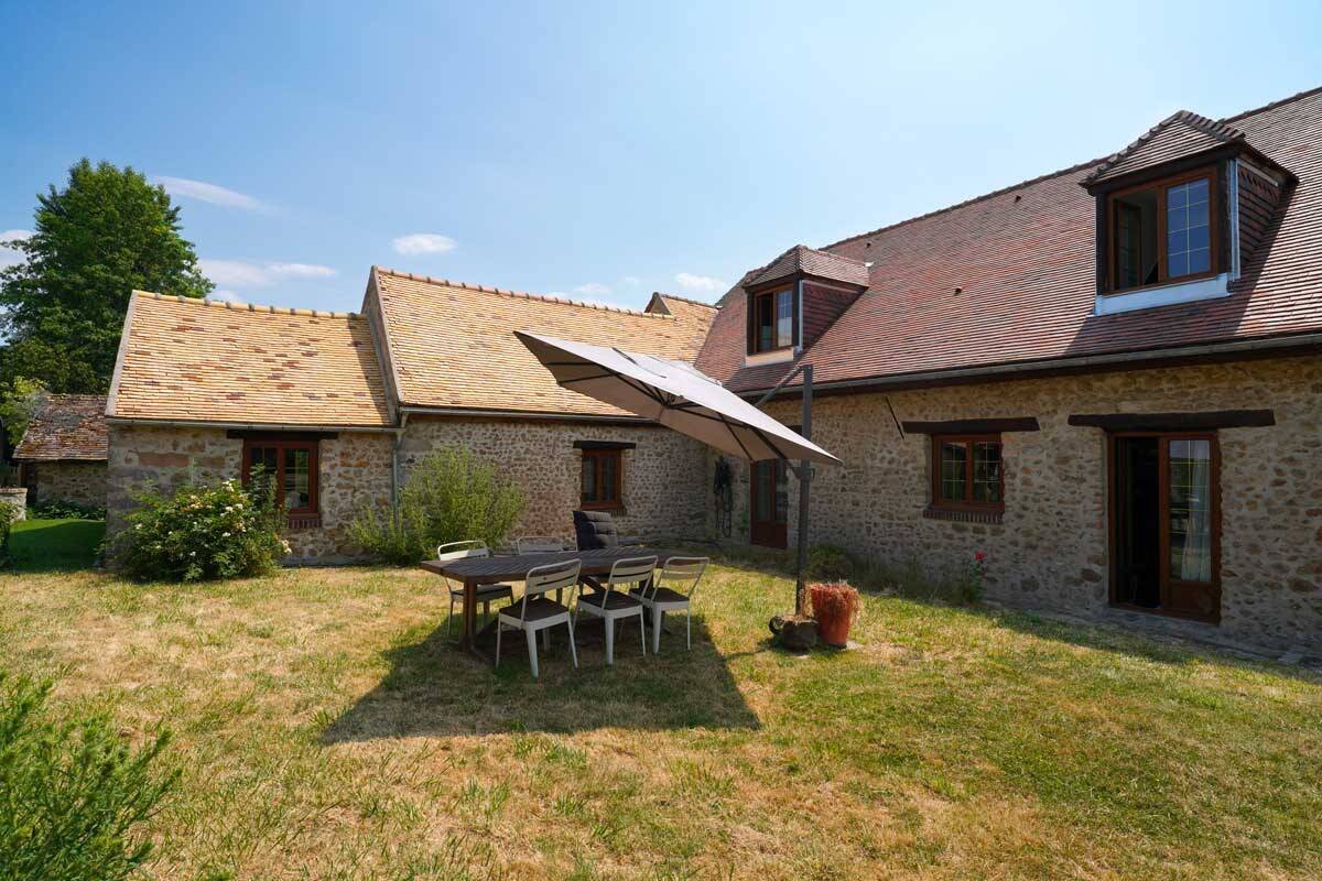 Maison à vendre, 273m², SAINT MAURICE MONTCOURONNE