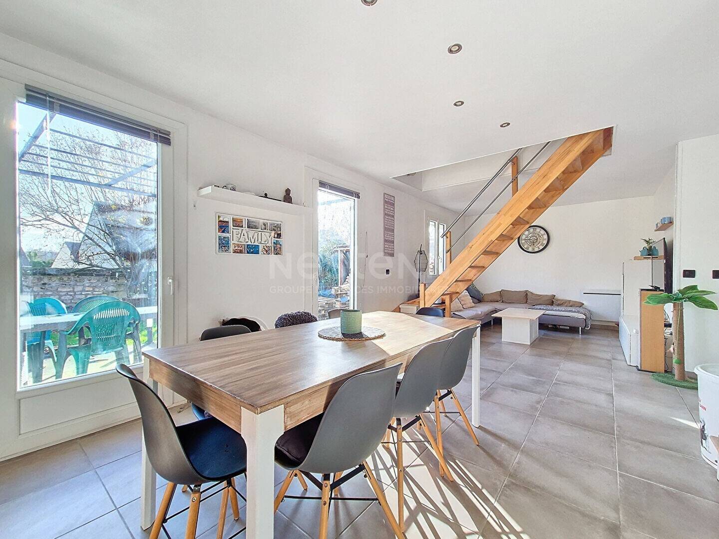 Maison à vendre, 134m², SAINT LEU D'ESSERENT