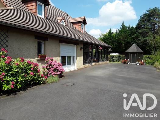 Maison à vendre 359 000 € 8 pièces 5 chambres 200 m² 2 045 m² de terrain Serres-Castet 64121