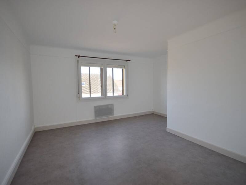 Maison à louer, 64m², VIEUX CHARMONT