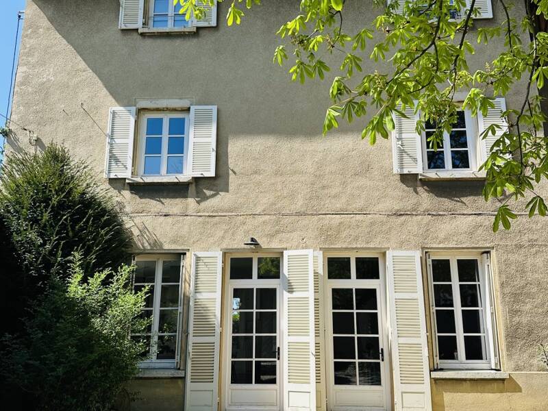 Maison à vendre, 397m², SAINT GENIS LAVAL