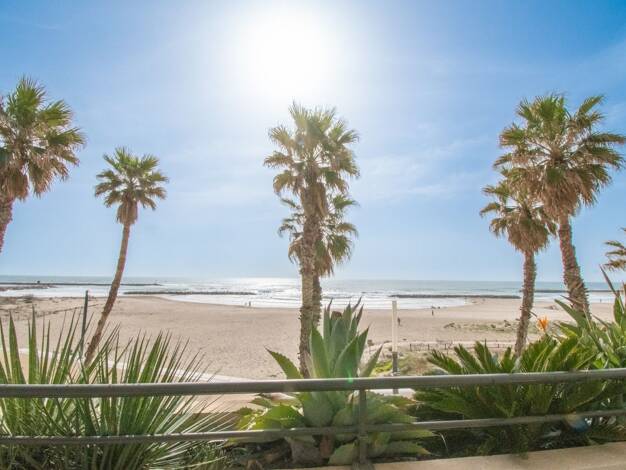 Appartement à vendre 1 475 000 € 4 pièces 2 chambres 130 m² Étage 2/2 Espace Villeroy-Les Quilles Sète 34200