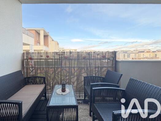 Appartement à vendre 215 000 € 3 pièces 2 chambres 60 m² Étage 1/3 Les Hauldres Est Moissy-Cramayel 77550