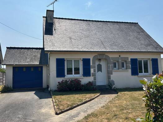 Maison de plain-pied à vendre 221 550 € 3 pièces 2 chambres 64 m² 838 m² de terrain Saint-Cast-le-Guildo 22380