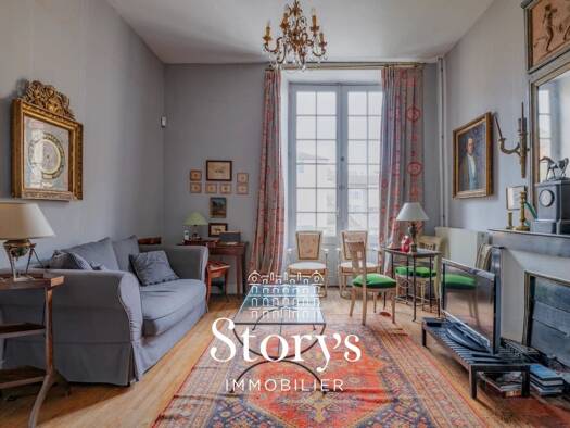 Maison à louer 1 555 € 5 pièces 1 chambre 250 m² Cluny 71250